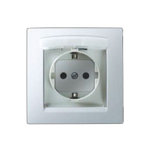 Розетка 2Р+Е с/з с штор. с кр. IP44. Белый. 1590450-030 SIMON 15 (рамка в к-те)